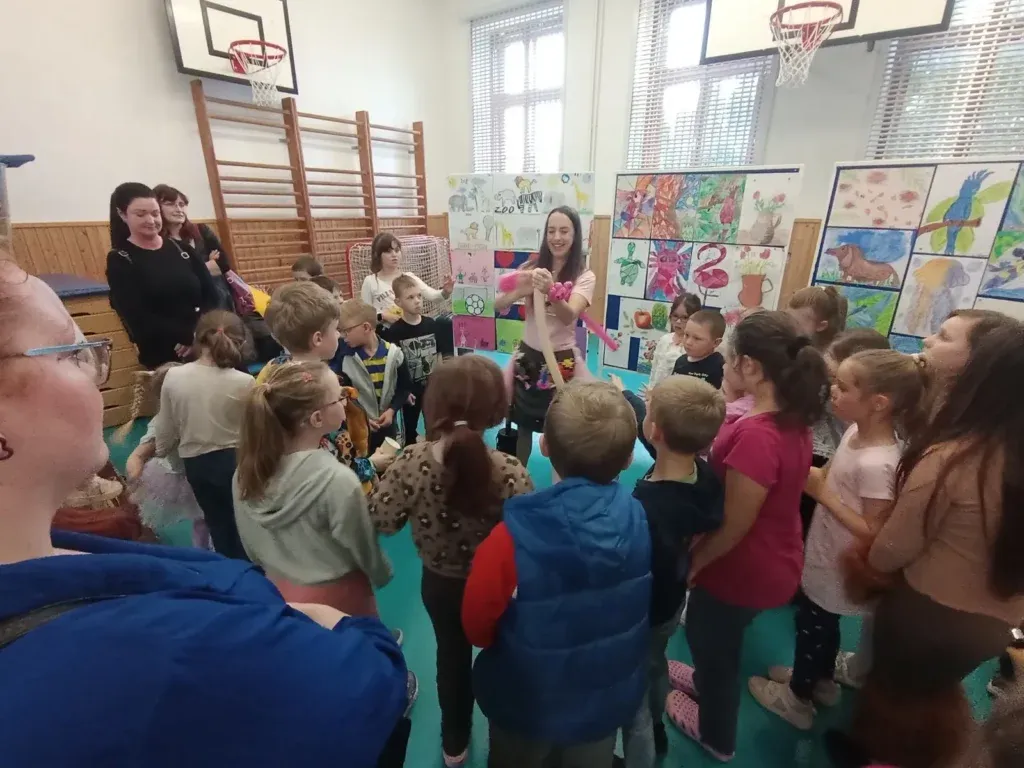 Barevný svět dětí ART KLY 2026